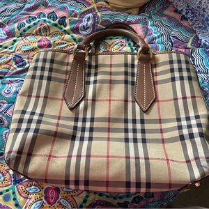 Authentic Used Burberry Ballingdon Horseferry Tote bag. Preowned condition
